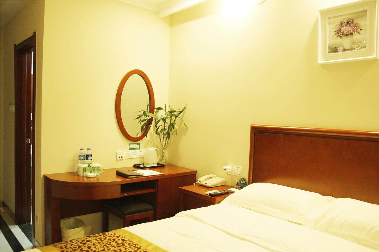Greentree Inn Shandong Jinan Daming Lake Business Hotel Exterior photo